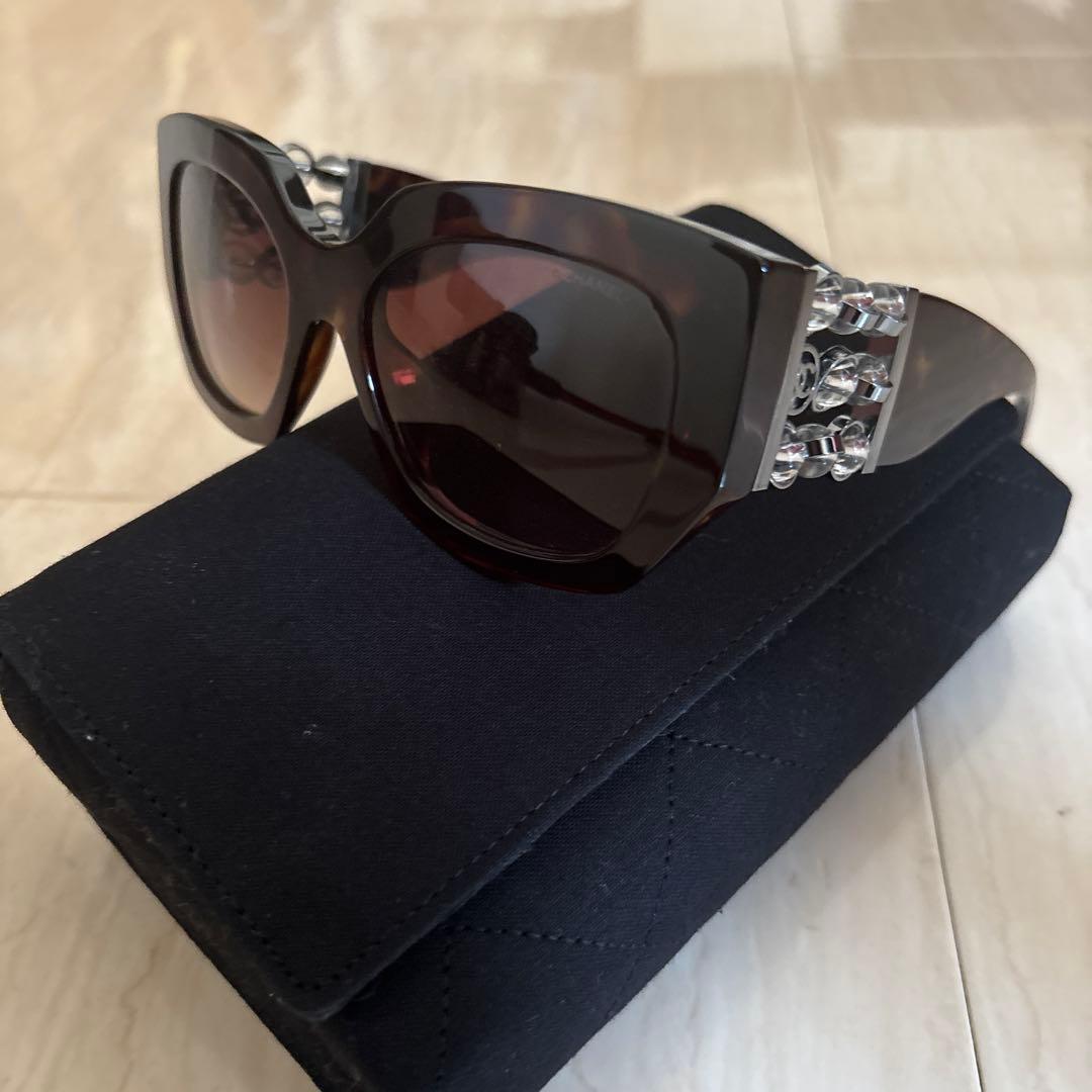 た*や様 CHANELサングラス