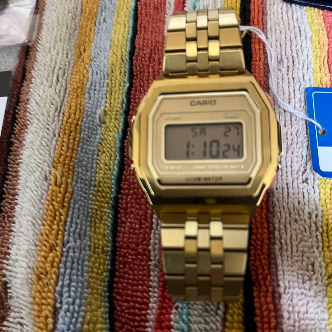 CASIO A1000G-9JF ゴールド腕時計