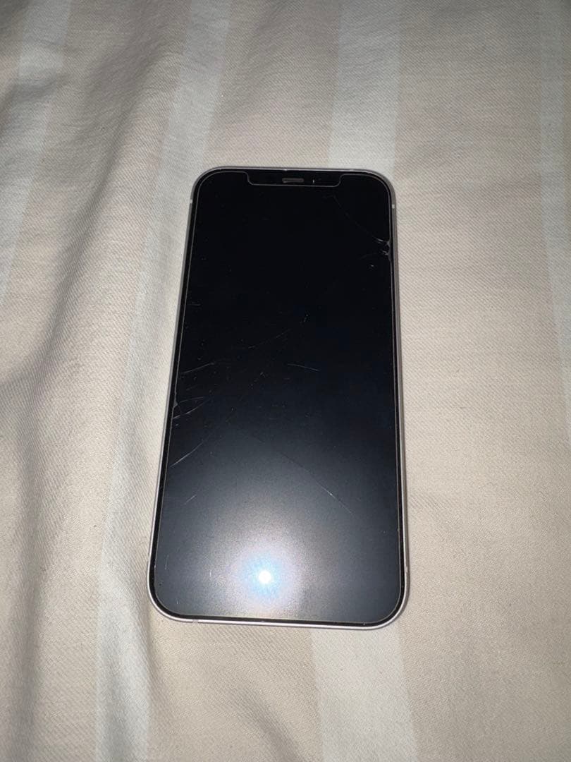 Apple iPhone 12 ホワイト 本体