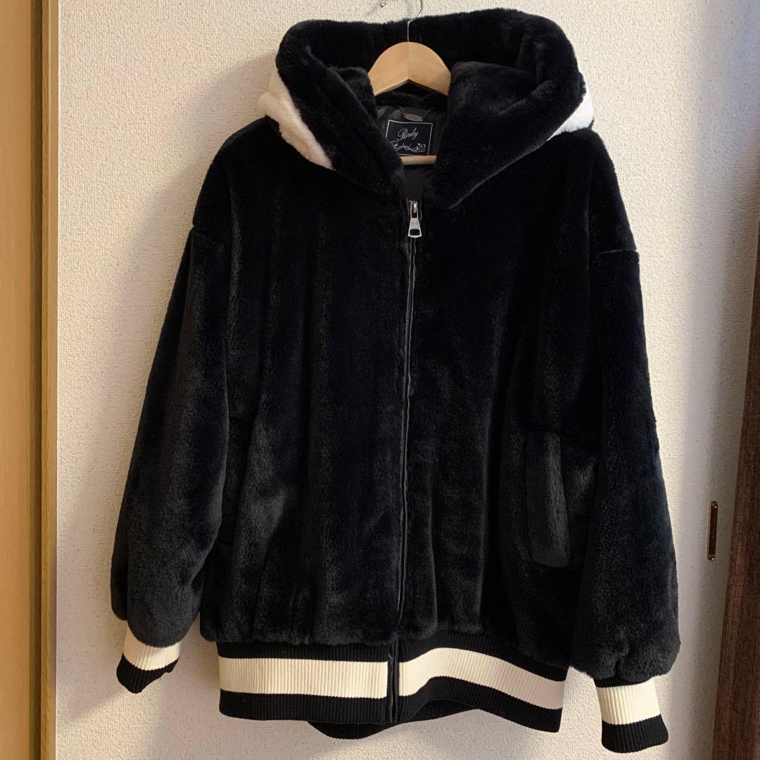 Radyフードロゴ　ブルゾン　アウター　黒