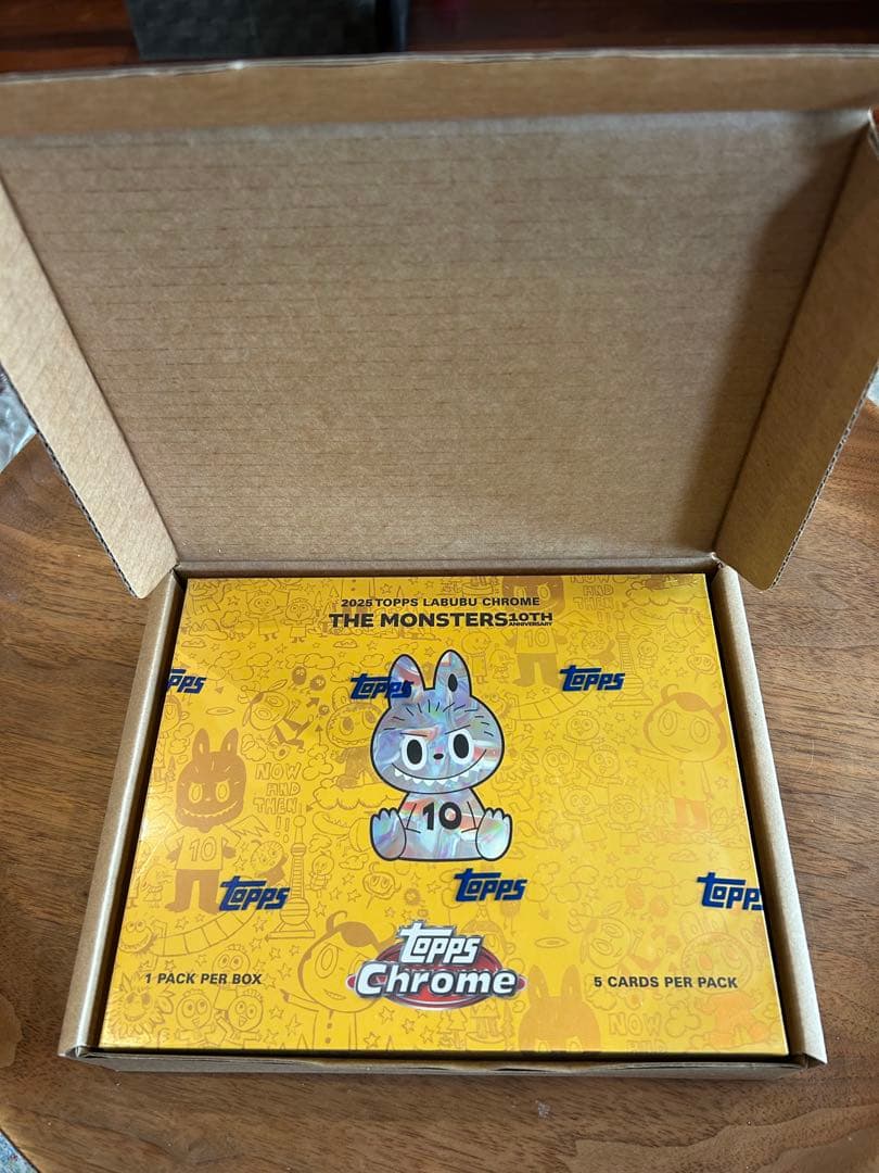 はー！2箱未開封Topps Chrome The Monsters