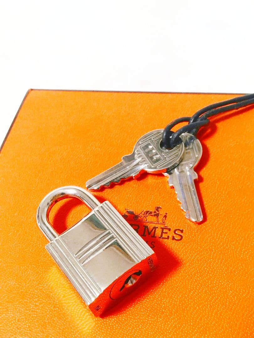 【美品】 HERMES エルメス カデナ南京錠パドロック鍵2ケ