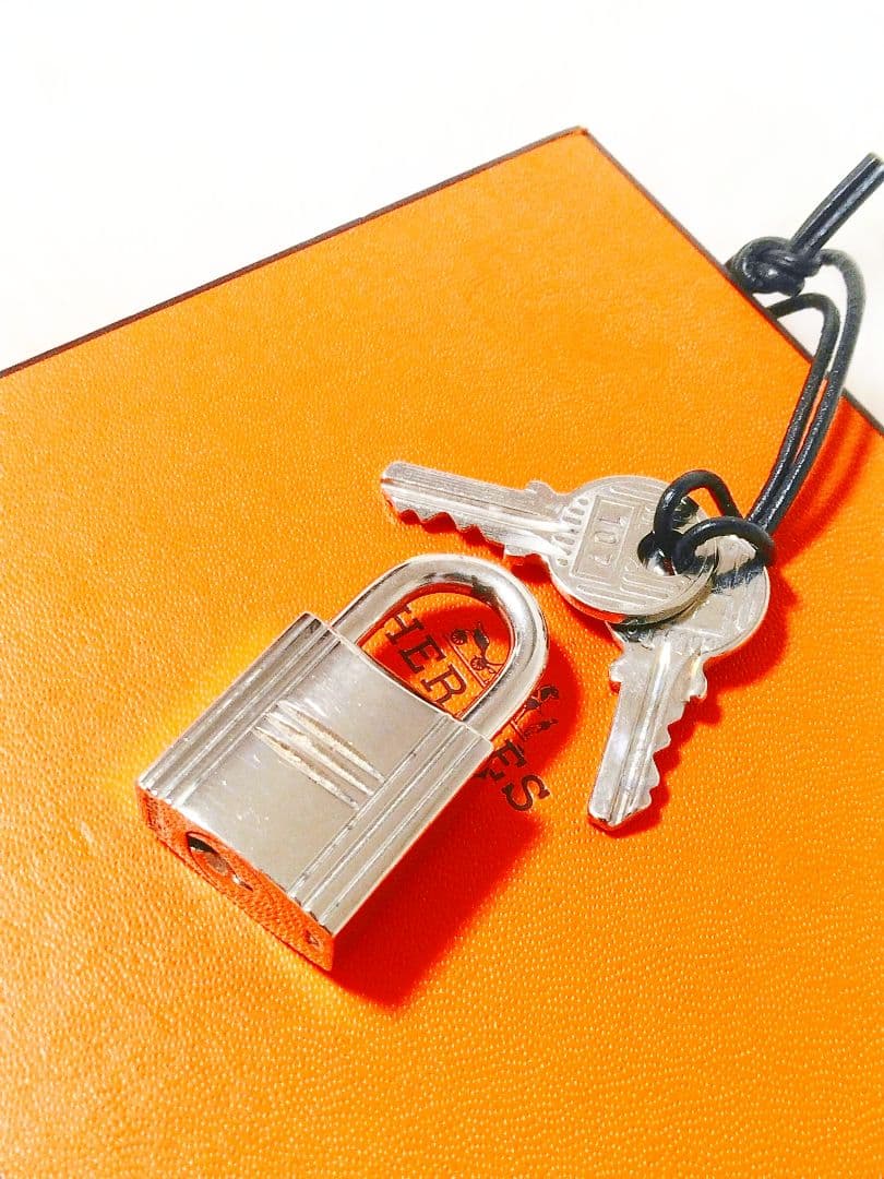 【美品】 HERMES エルメス カデナ南京錠パドロック鍵2ケ