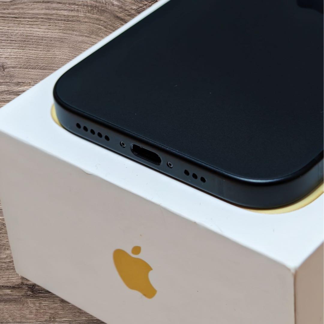 【バッテリー100%】Apple iPhone15 128GB SIMフリー
