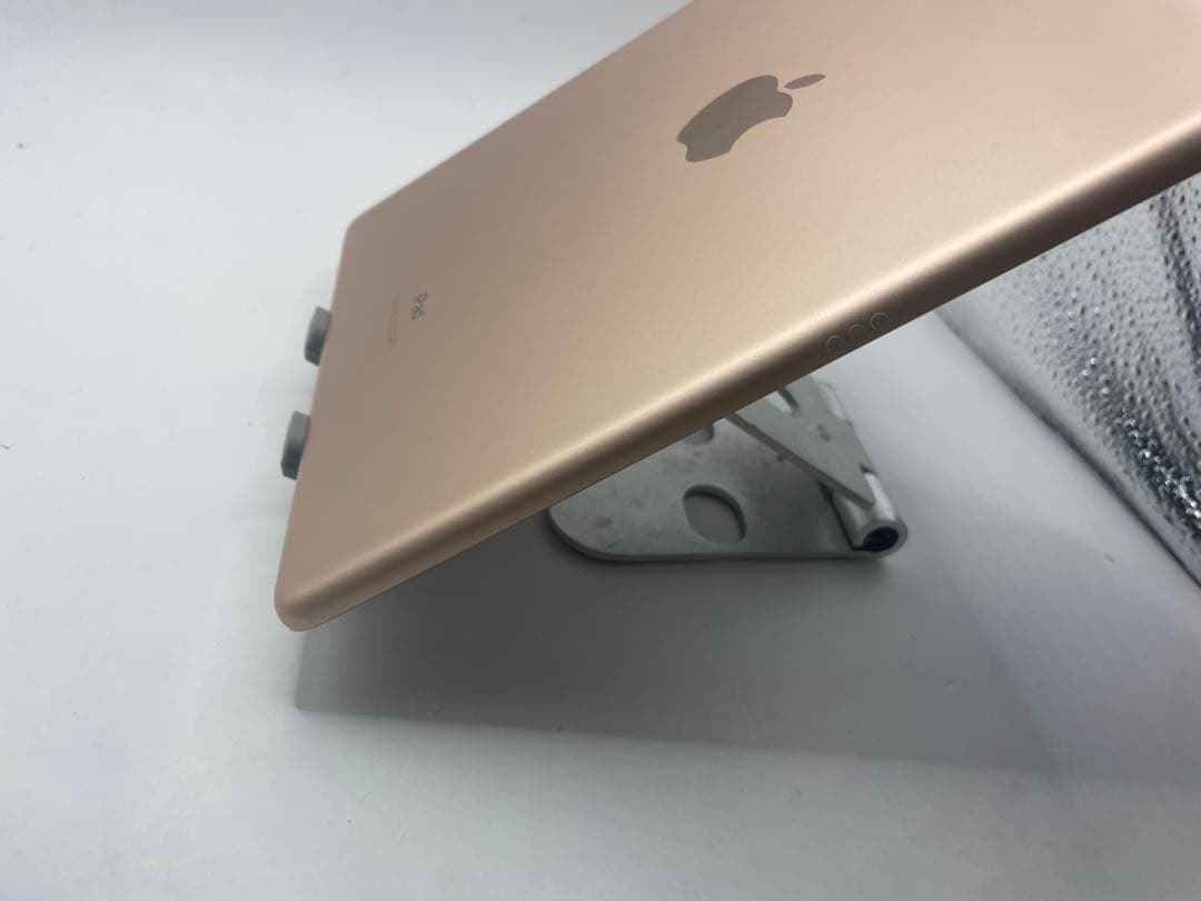 Apple iPad 第7世代 32GB wifi+cellularモデル