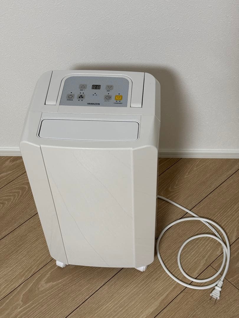 山善 除湿機 コンプレッサー式10L/日YDC-C100 衣類乾燥キャスター付き