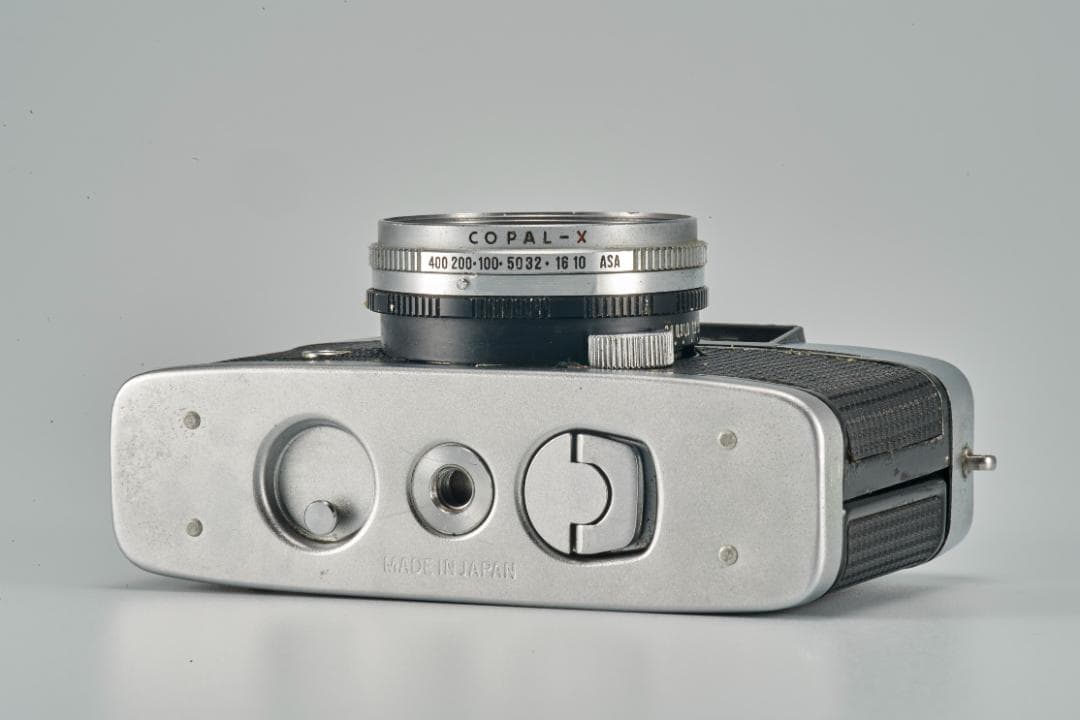 フィルムカメラ Olympus PEN-D / F-zuiko F1.9 32mm #88