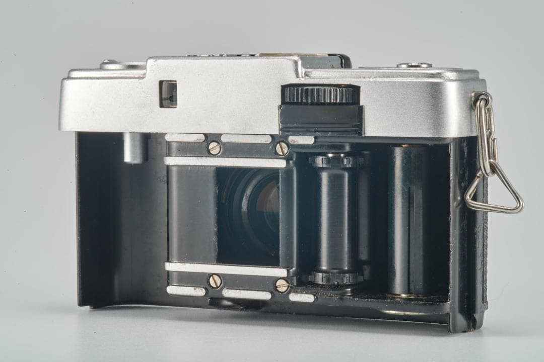 フィルムカメラ Olympus PEN-D / F-zuiko F1.9 32mm #88