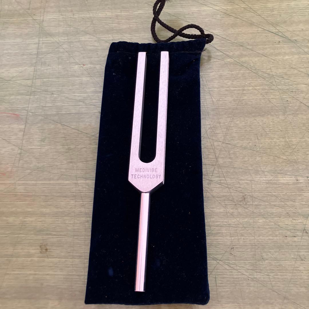 米国製ハンドメイド　ヒーリング音叉（528Hzと300Hz）