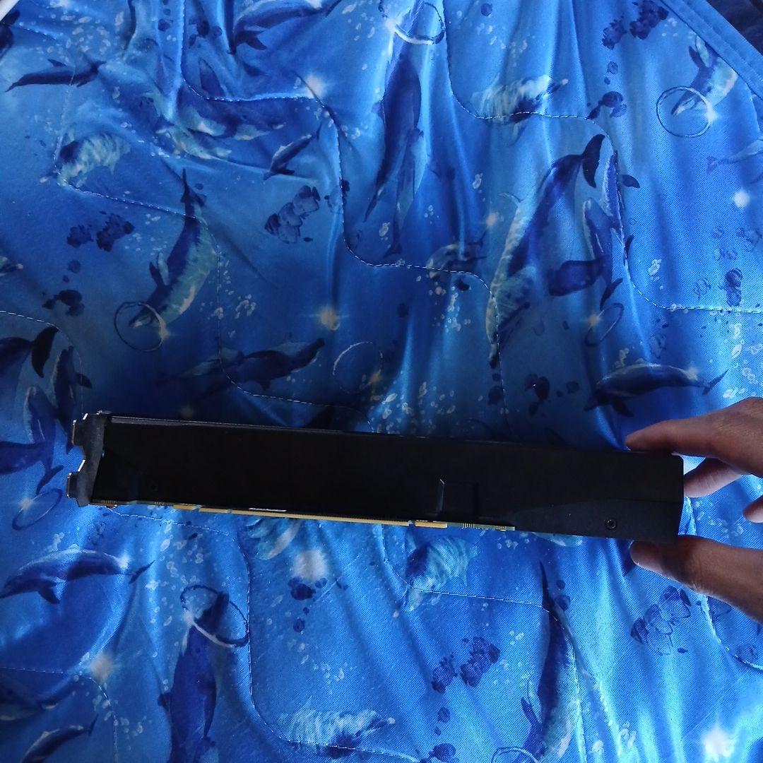 グラフィックボード 6ピン電源コネクタ