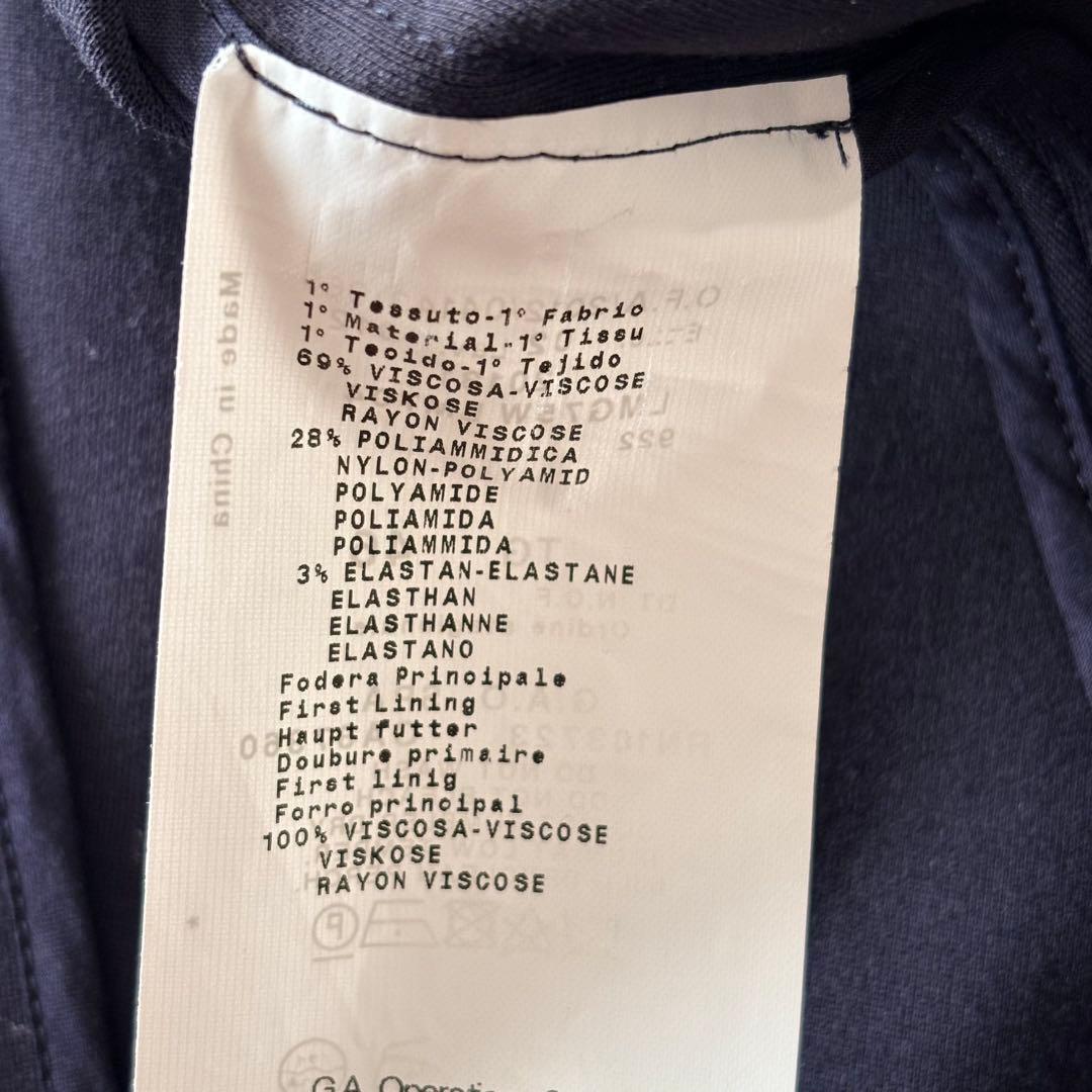 ARMANI COLLEZIONI 46サイズ　テーラードジャケット　ポンチ素材