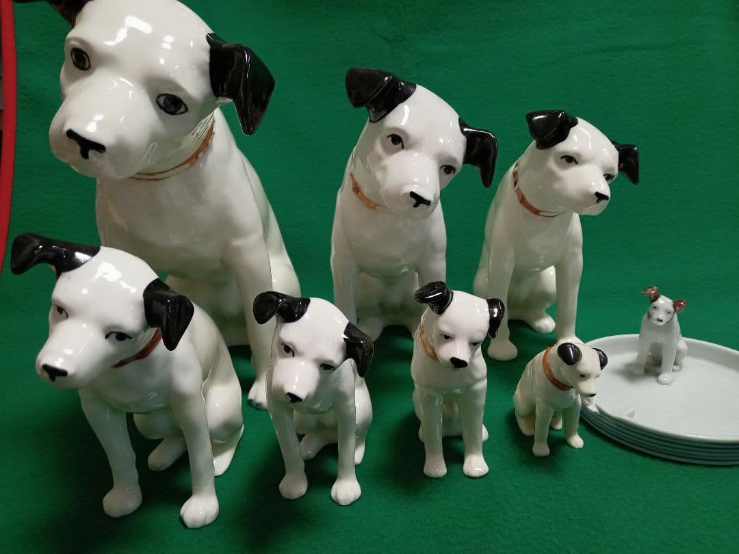 美品VICTORニッパー犬陶器製の置物 7体セットとオマケ