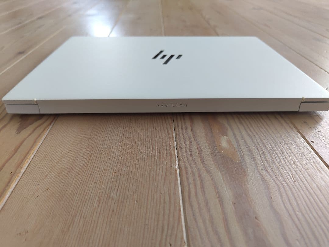 【新品同様】HP Pavilion Aero 13-be2010AU