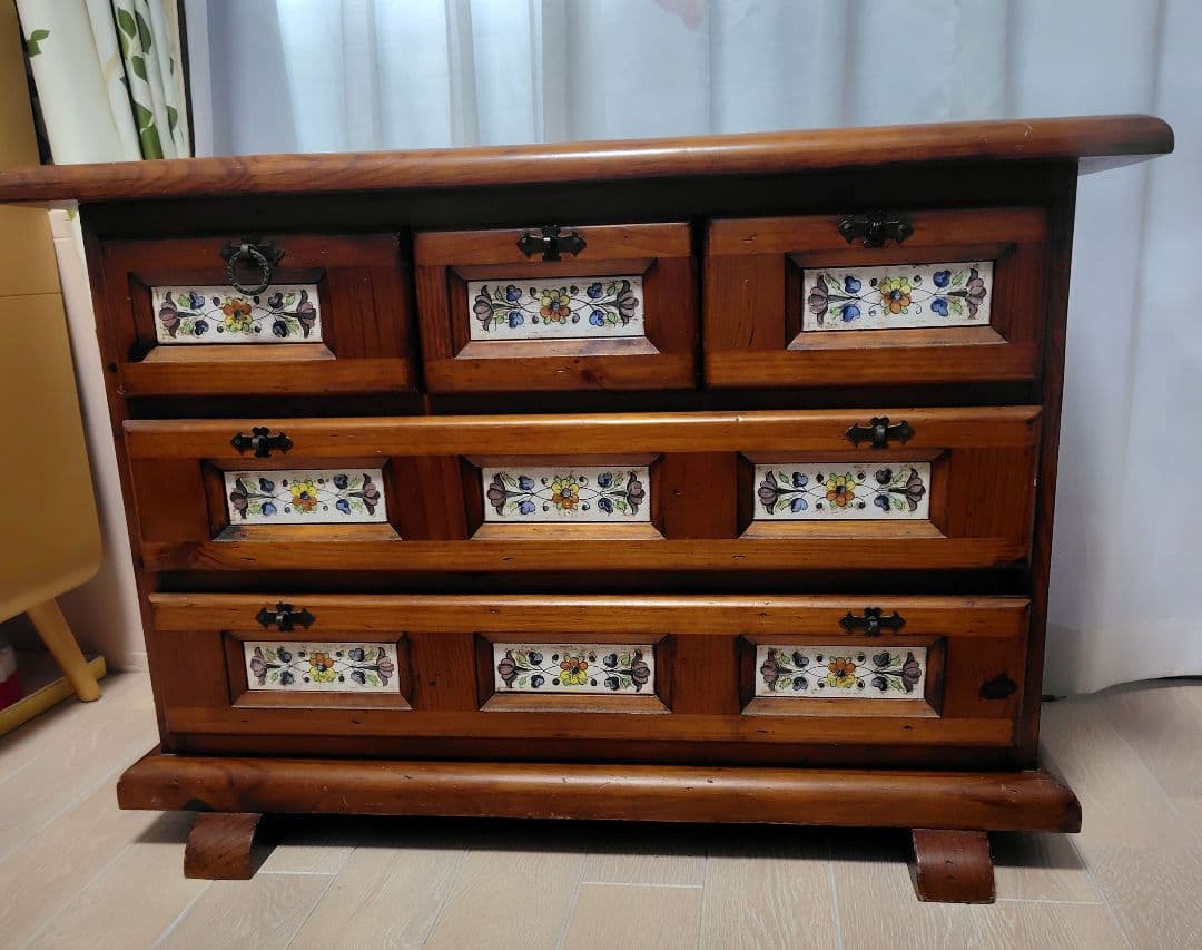 ACTUS木製スペインタイルチェスト 5引き出し ブラウン