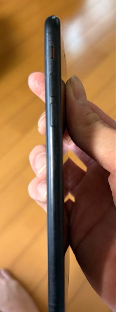 iPhoneSE第二世代　64GB