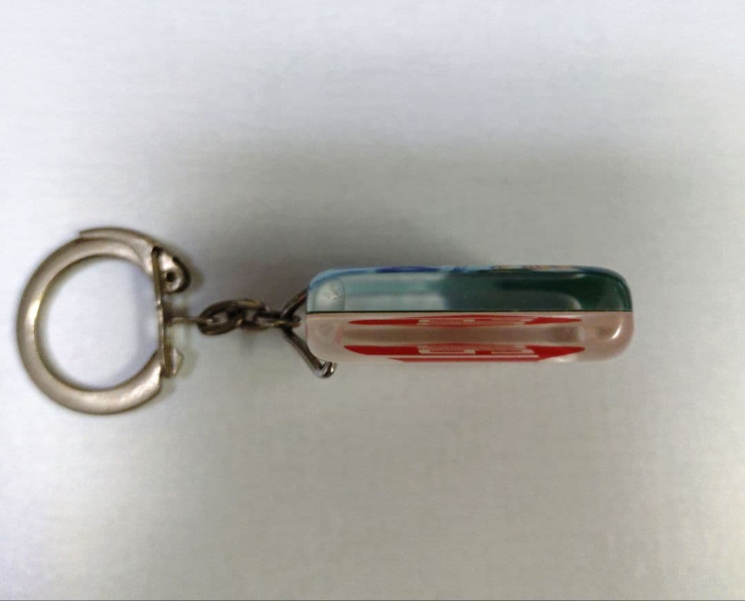 フレンチキーホルダー　kiri　チーズ　食品　アクリル　フランス