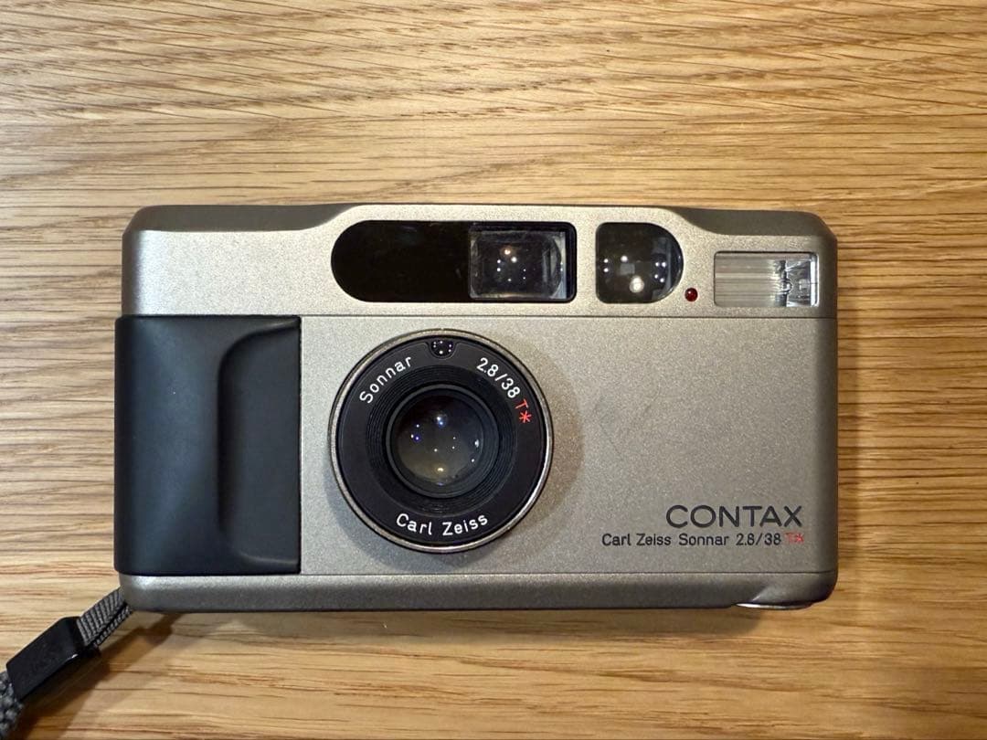CONTAX T2 フィルムカメラ（中古・動作確認済み）