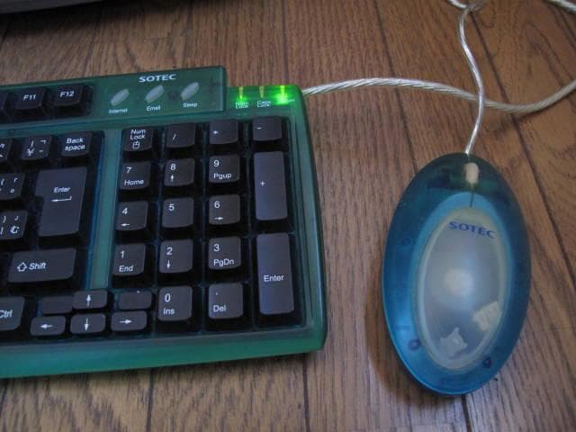 SOTEC e-one 初代モデル