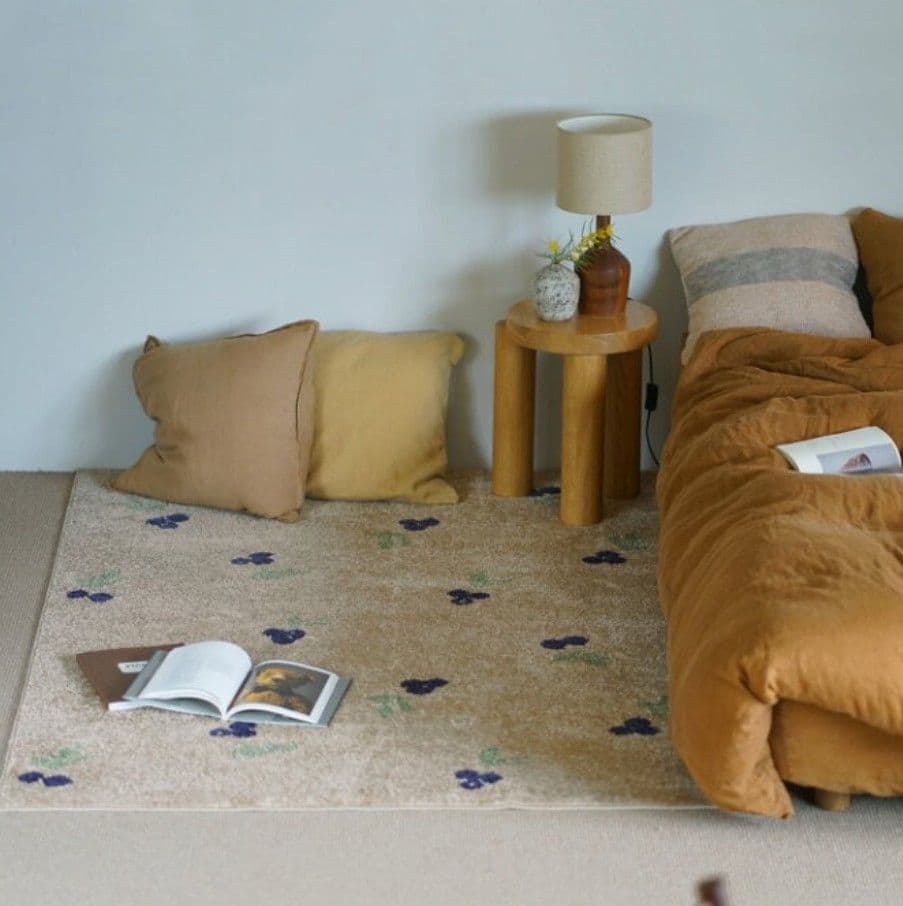 【未使用】cucan日本製1.5畳ラグマットゴム・接着剤不使用ブルーベリー柄