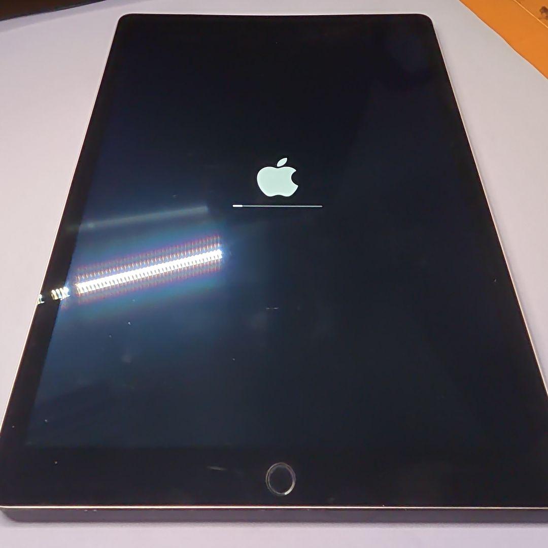 iPad Pro 12.9 第1世代 + 純正キーボード