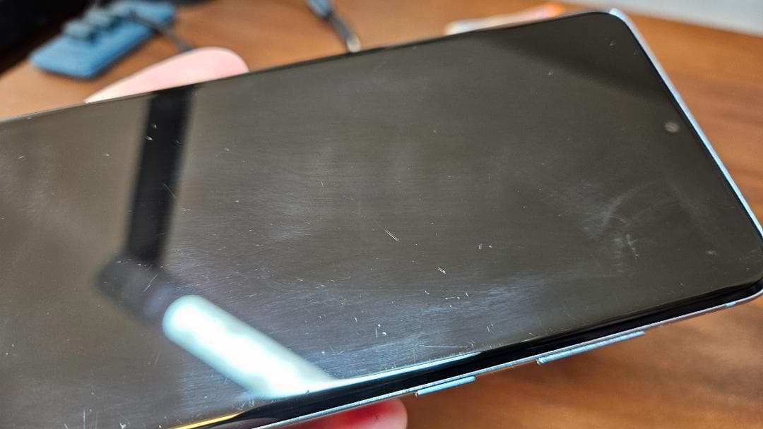 au Galaxy S20 5G SCG01 クラウドブルー ケース付き