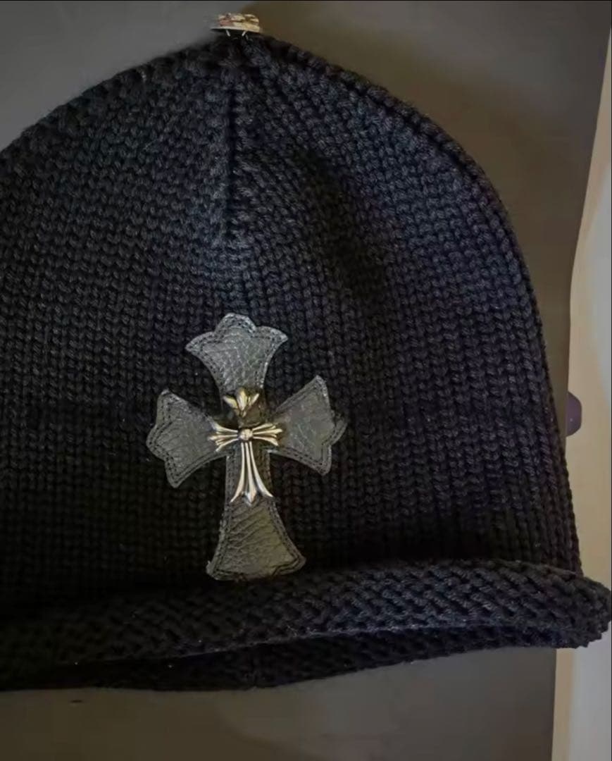 ニット帽　ビーニー　クロス　クロスモチーフ