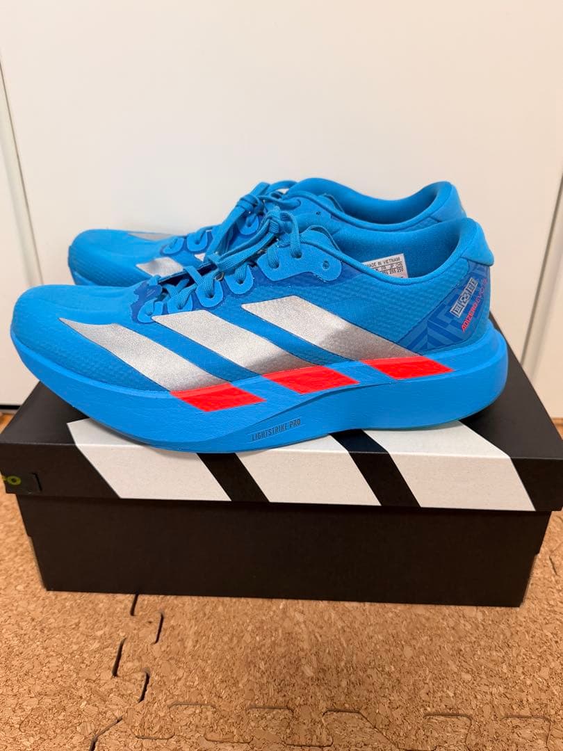 人気モデル ADIZERO EVO SL WOVEN