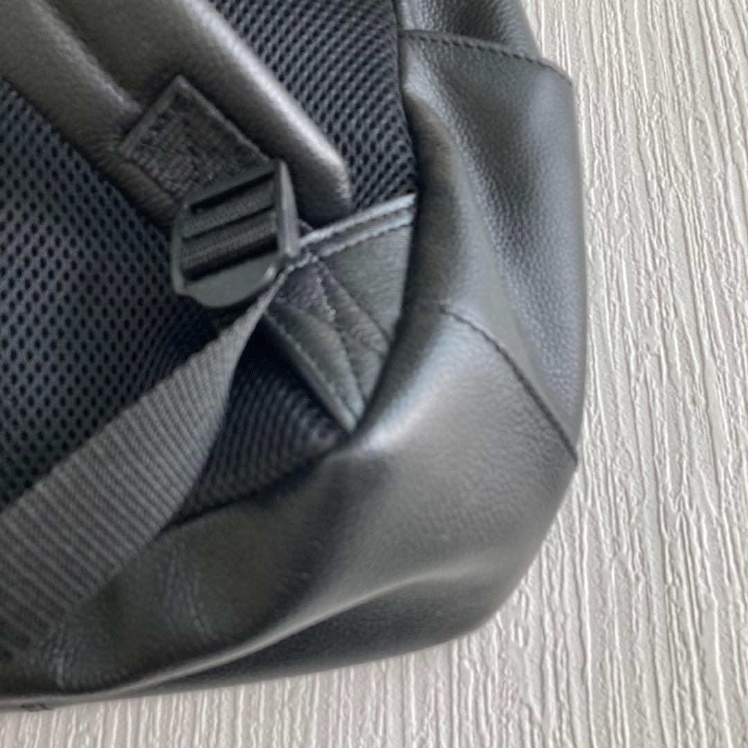 ホースレザー バックパック 黒 FLYING HORSE 馬革 美品 リュック