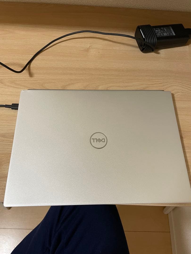 DELL Inspiron 13インチ ノートPC シルバー