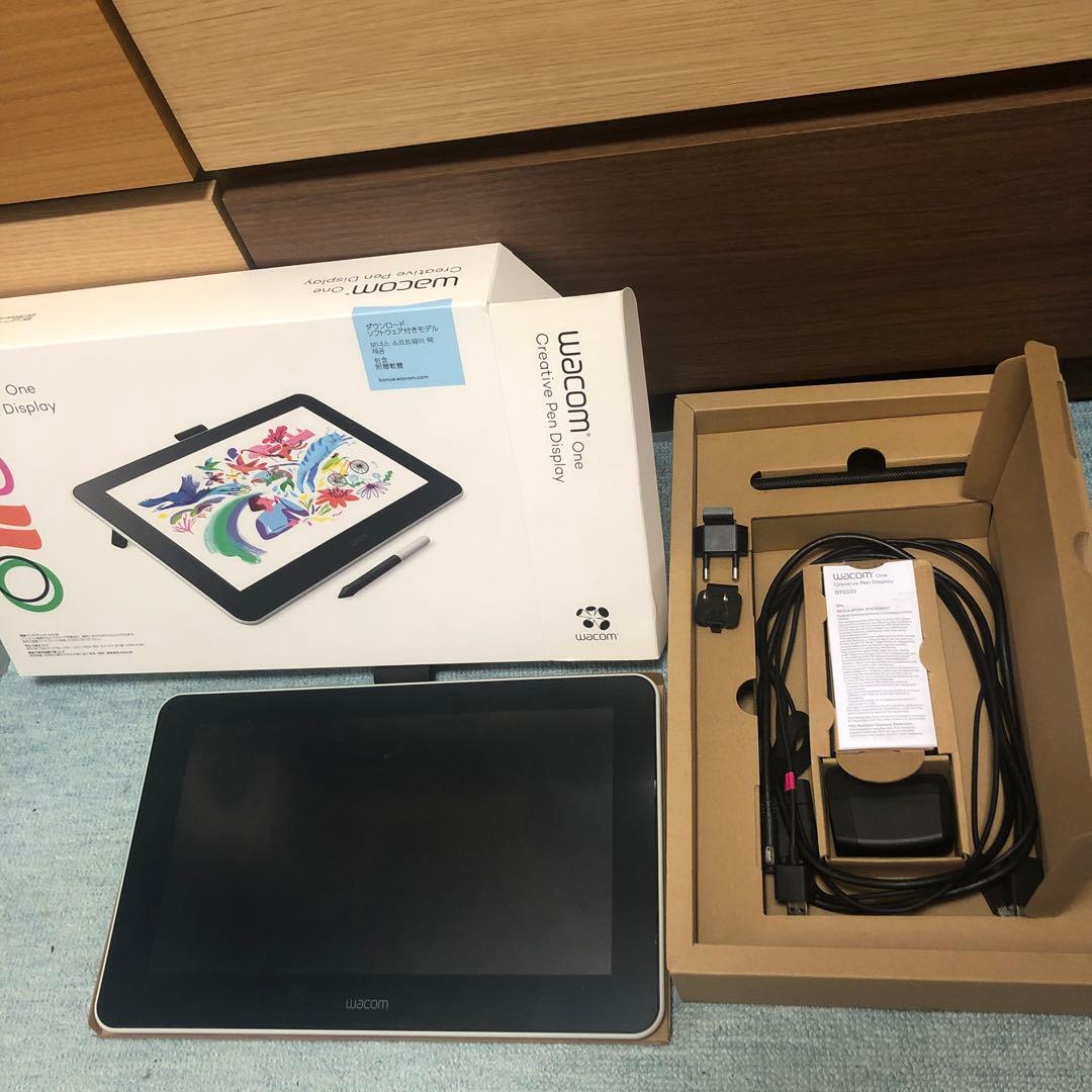 (お値下げ)Wacom one液晶タブレット　13.3型ワコムワン