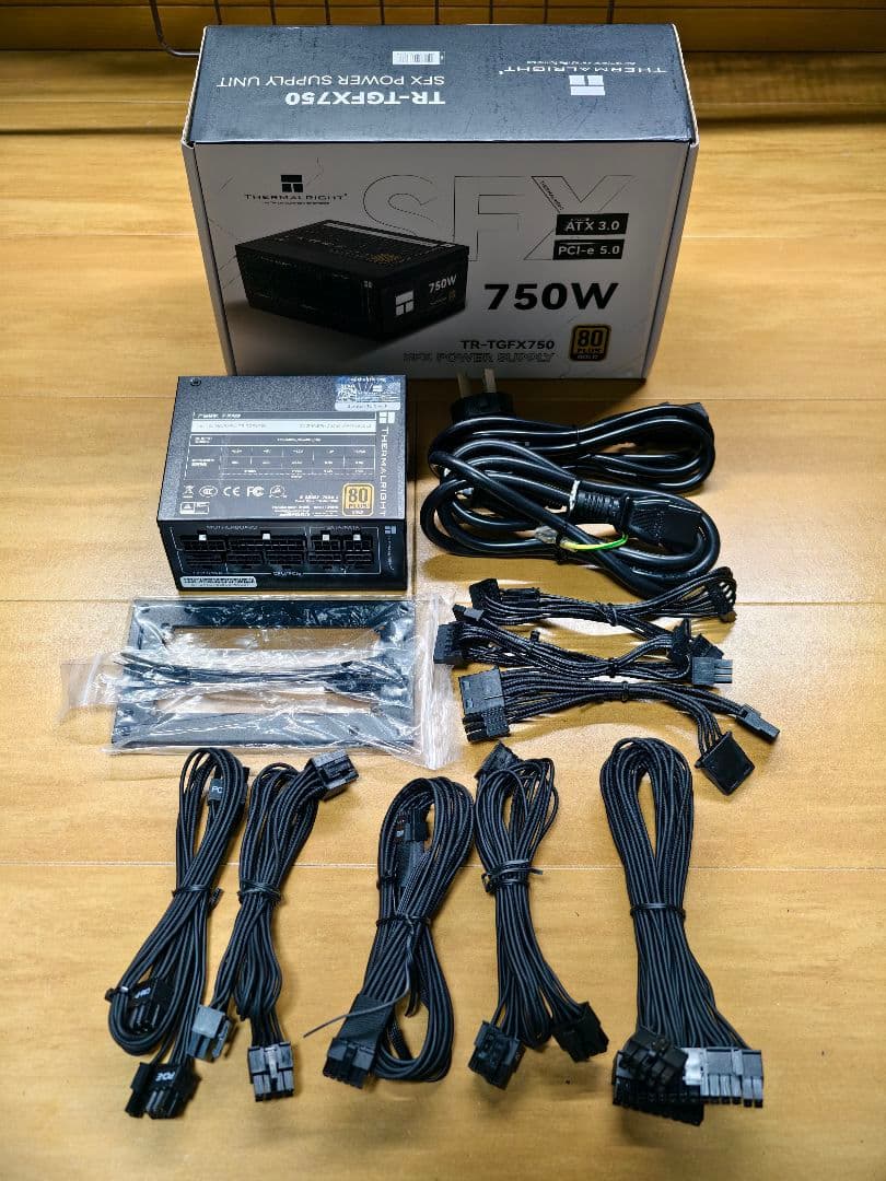 Thermalright TR-TGFX750 SFX電源