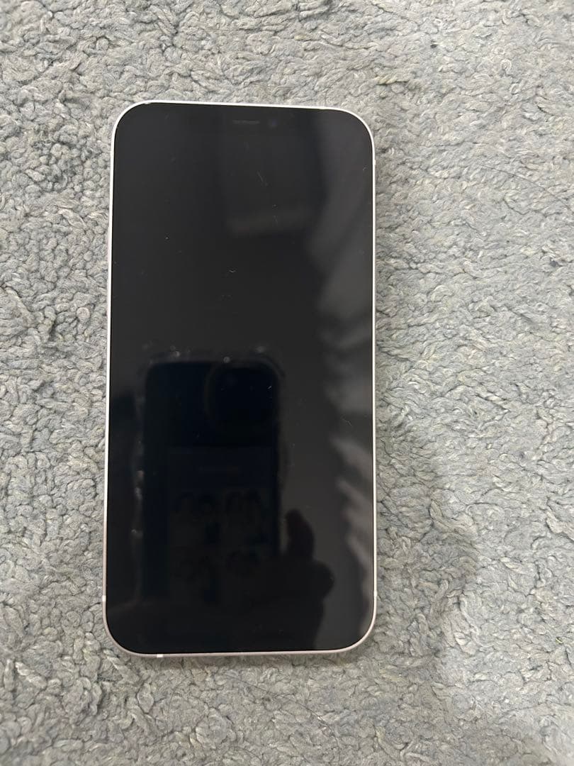 Apple iPhone 12ホワイト 本体 64GB 最大容量99%