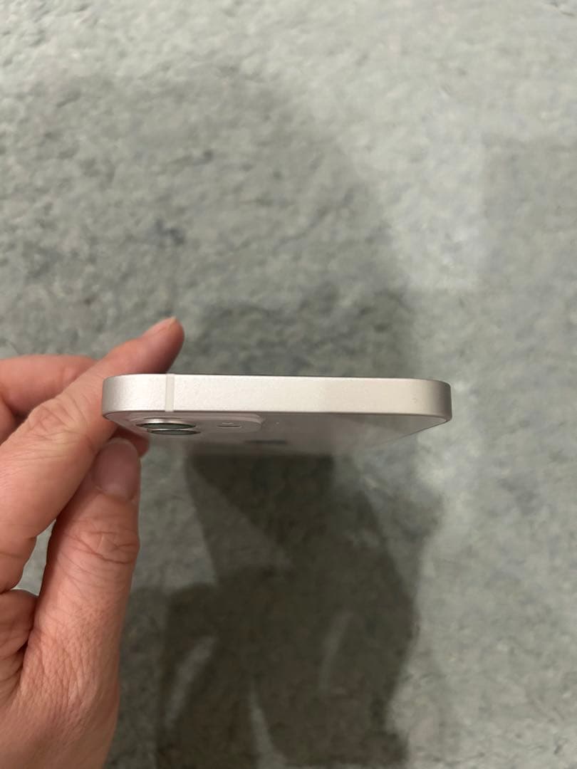 Apple iPhone 12ホワイト 本体 64GB 最大容量99%