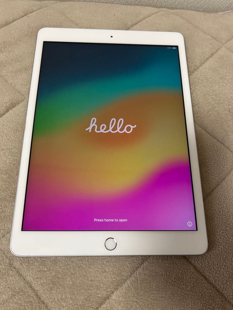 Apple iPad　第8世代 シルバー
