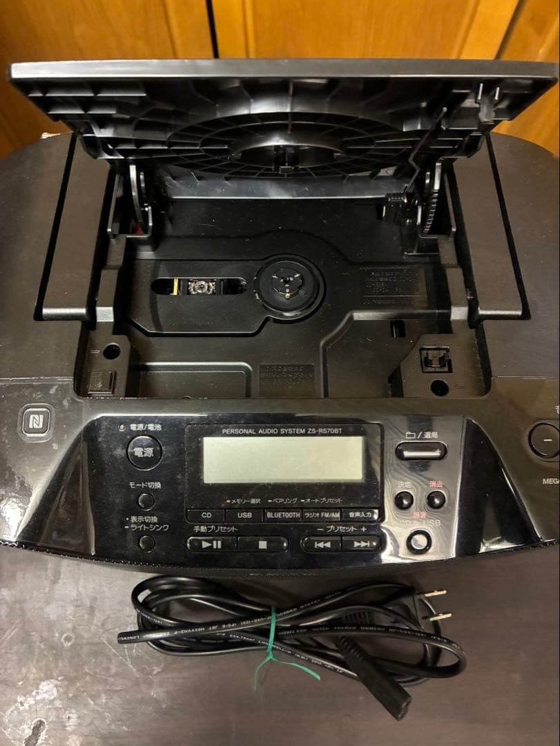 ポータブルプレーヤー SONY PERSOMAL AUDIO SYSTEM ZS-RS70BT