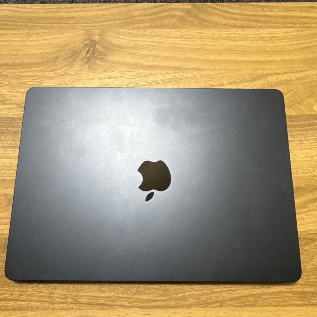 MacBook Air M2 ミッドナイト