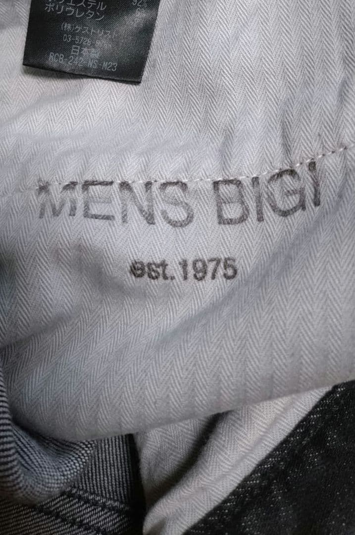 ★新品·未使用　❴レッドカード❵ スリムテーパードデニム　31インチ