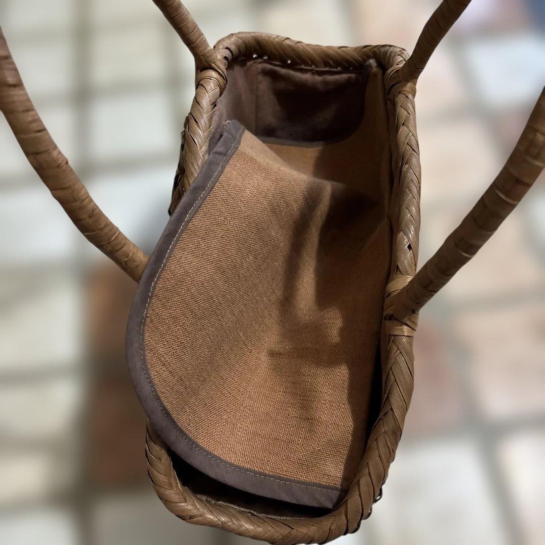 山葡萄のバッグ　天然素材のバスケット型かごバッグ