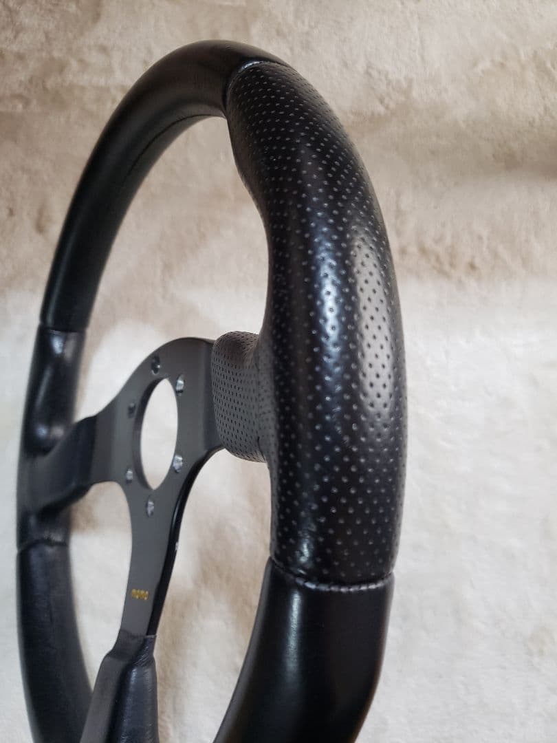 MOMO race ステアリング モモレース 約Φ35