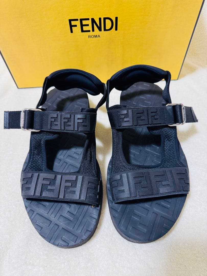 【美品・箱有】FENDI フェンディ テクニカルファブリック サンダル ブラック