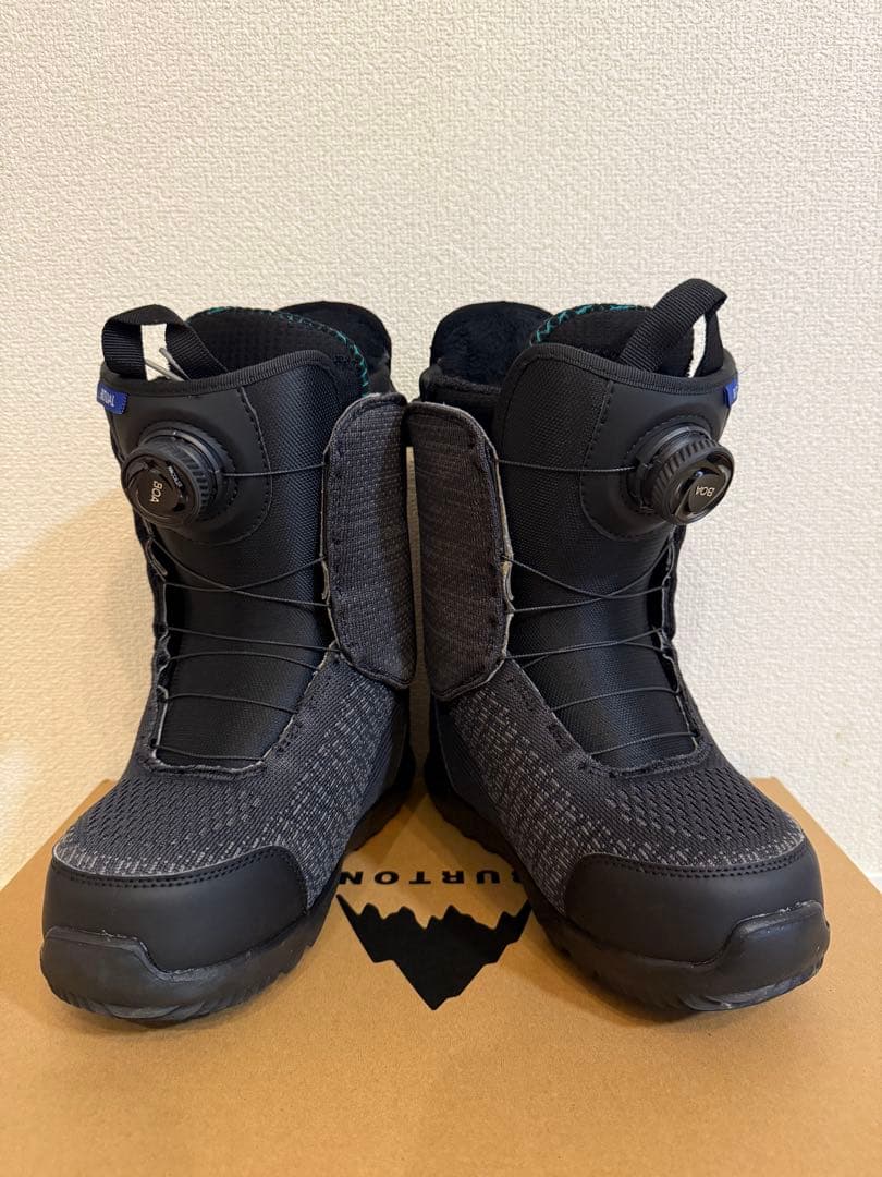 週末特価‼︎BURTON スノーボードブーツ リチュアル　バートン　RITUAL
