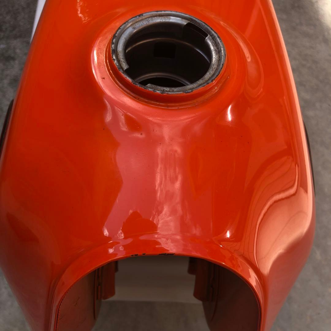 スズキ グラストラッカータンク