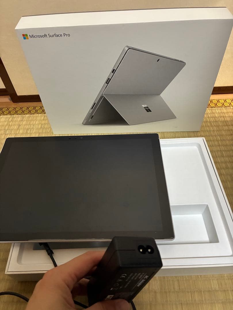 Microsoft Surface Pro 6 本体+キーボード+ 充電器