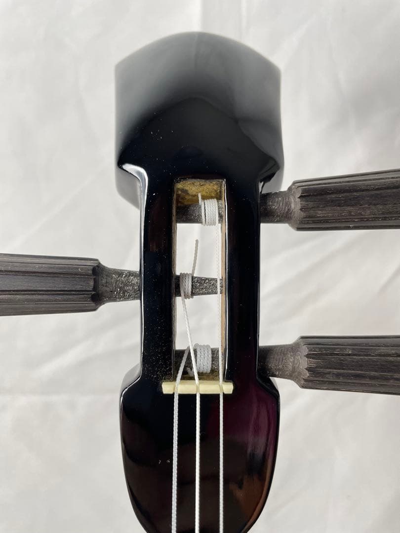 沖縄三線 紫檀棹 本皮1枚張り 高級モデル