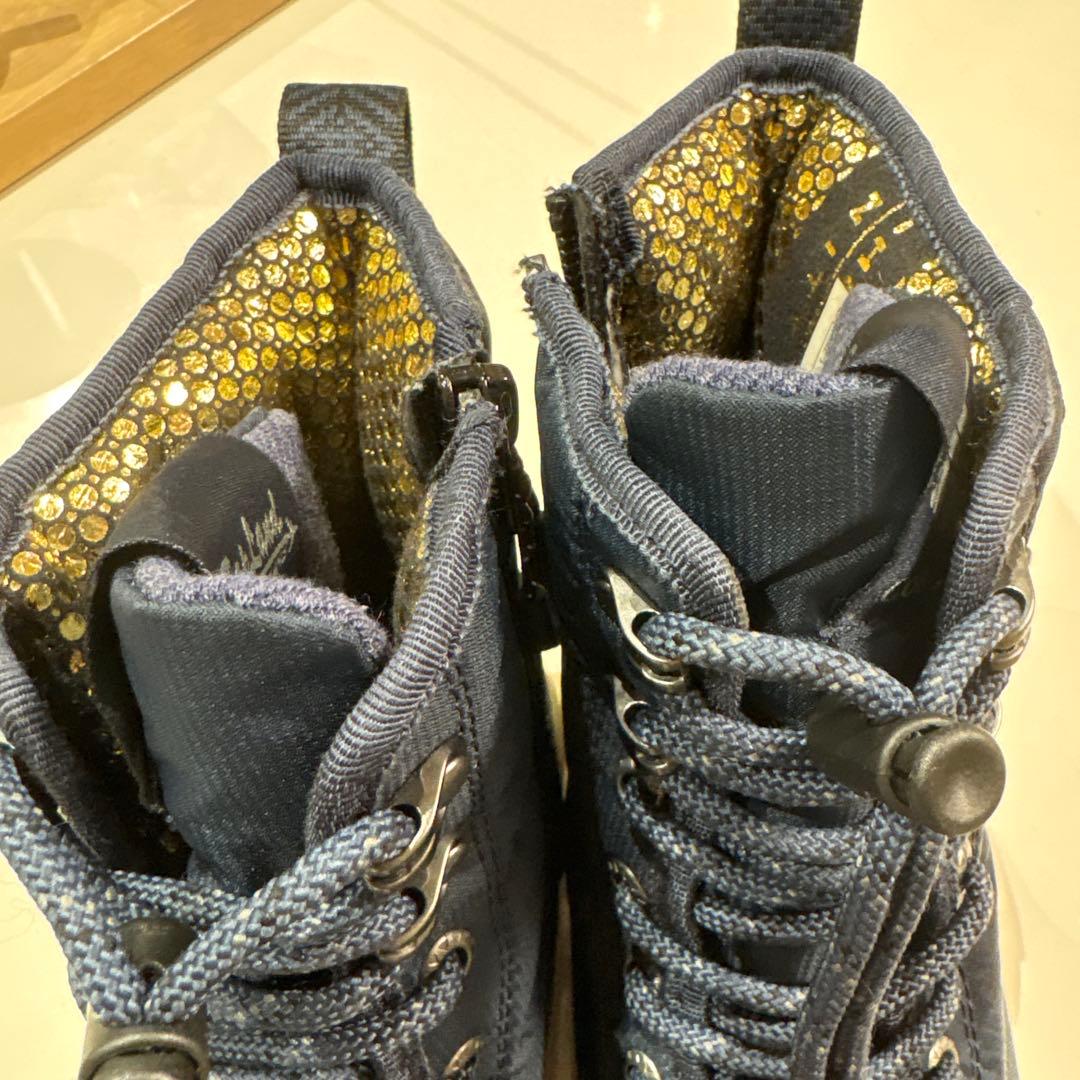 値下げ美品　Columbia スノーブーツ ネイビー