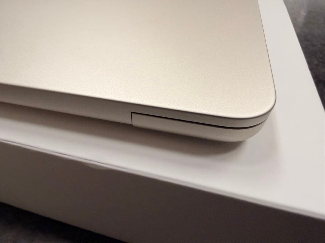 MacBookAirM3 13inスターライト16GB 512GB 100%充3