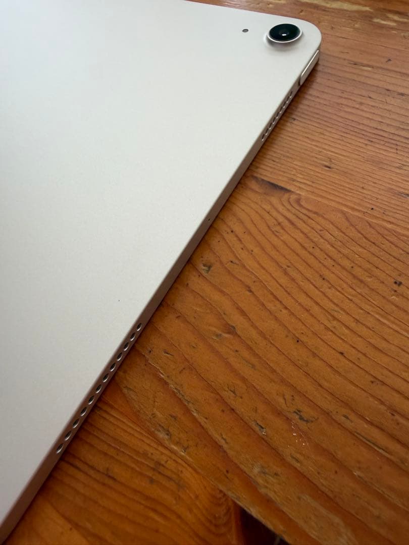 iPad Air (第5世代) Wi-Fi 64GB Starlight