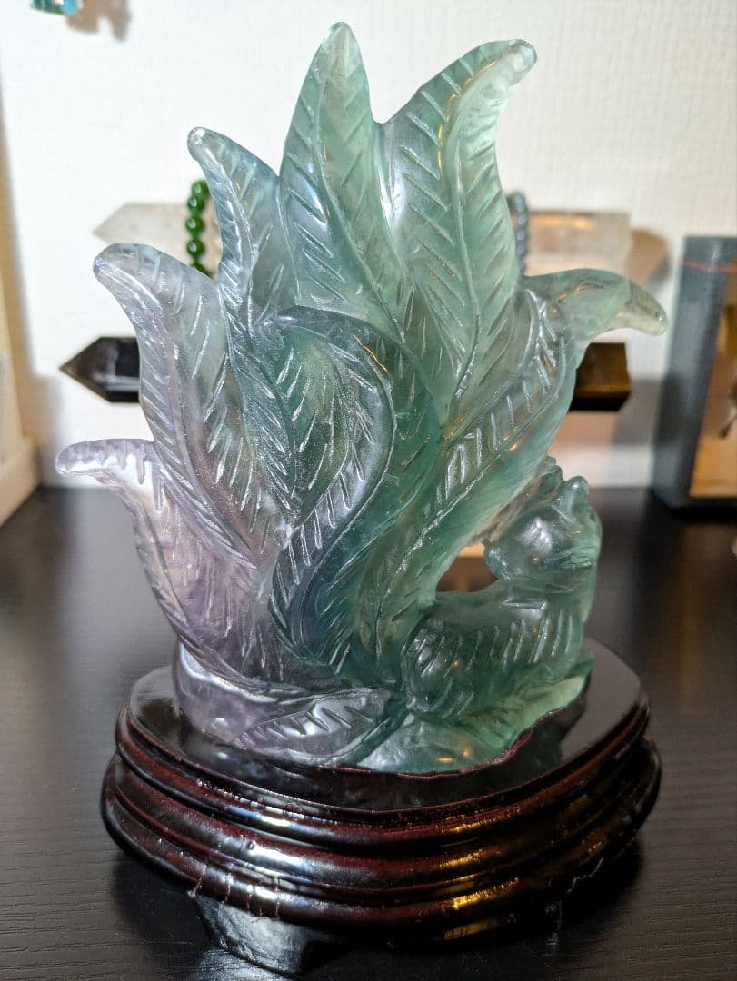 さっぽページ✨　超高品質✨ フローライト 九尾の彫物 高さ約20cm