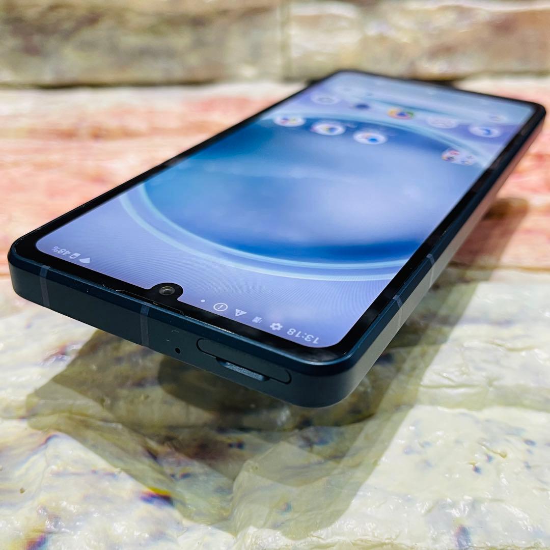 美品 SIMフリー AQUOS sense8 128GB コバルトブラック