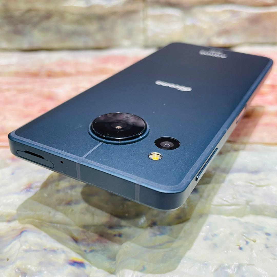 美品 SIMフリー AQUOS sense8 128GB コバルトブラック